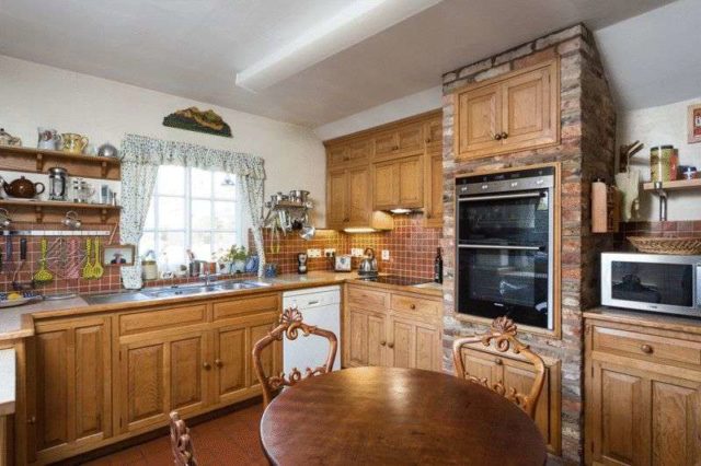  Image of 4 bedroom Detached house for sale in Main Street Sutton-on-the-Forest York YO61 at Main Street Sutton-On-The-Forest York, YO61 1DW